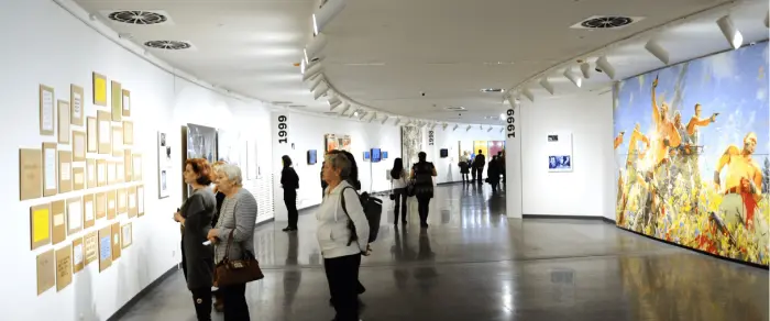 Арт-Галерея в Ельцин Центре | Развлечения в Екатеринбурге