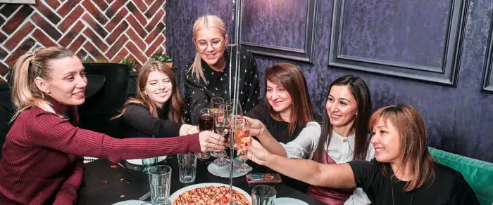 Корпоратив для компании от 5 до 10 человек в Екатеринбурге / Новогодний корпоратив в Екатеринбурге